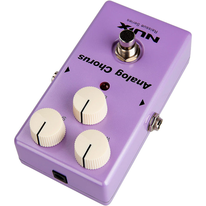 Analog Chorus Effect Pedal with Buck-Brigade Circuit for Guitars and Basses