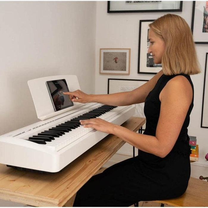 Kawai Pianos ES120 88-Key Portable Digital Piano with Speakers with Hammer Compact Keyboard