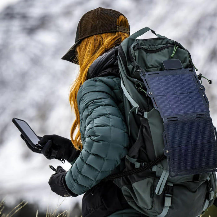 Dark Energy Hiking Bundle - Poseidon Nano MagSafe Power Bank with Spectre 8W Solar Panel