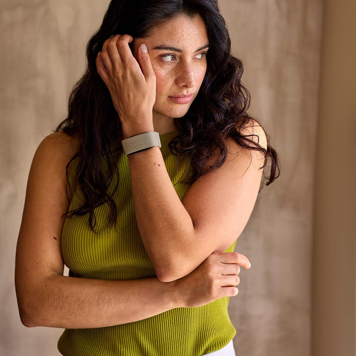Garmin CIRQA Smart Band - Screenless Health and Fitness Activity Tracker