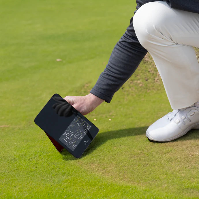 Voice Caddie SC4 PRO Golf Launch Monitor and 3D Driving Range Simulator